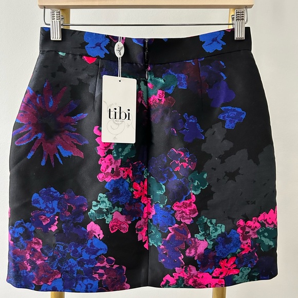 Tibi mini skirt - Picture 2 of 2